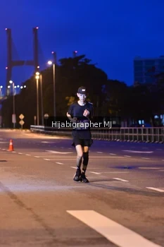 Runner Photo 1729645