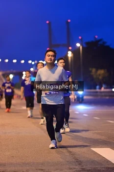 Runner Photo 1729676