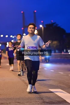 Runner Photo 1729677