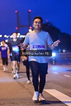 Runner Photo 1729680