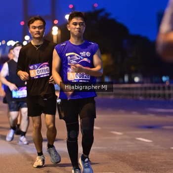 Runner Photo 1729685
