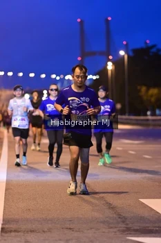 Runner Photo 1729736