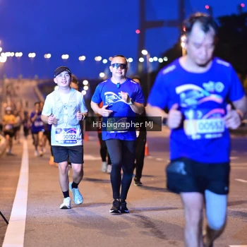 Runner Photo 1729739