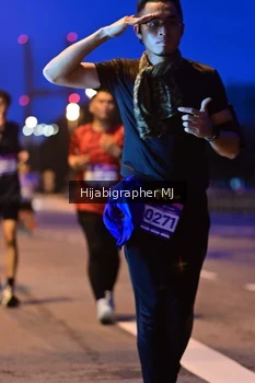 Runner Photo 1729758