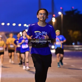 Runner Photo 1729764