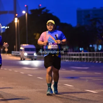 Runner Photo 1729774