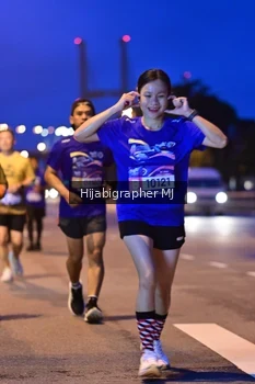Runner Photo 1729780
