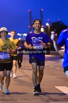 Runner Photo 1729783