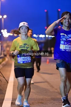 Runner Photo 1729785