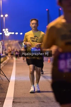 Runner Photo 1729789