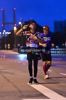 Runner Photo 1729825