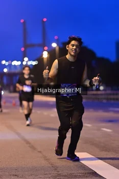 Runner Photo 1729862