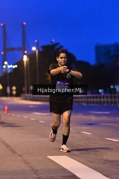 Runner Photo 1729872