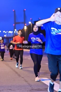 Runner Photo 1730090