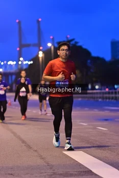 Runner Photo 1730098
