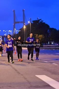 Runner Photo 1730108