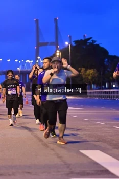 Runner Photo 1730119