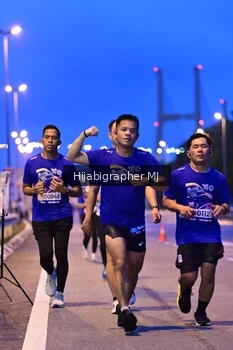 Runner Photo 1730303