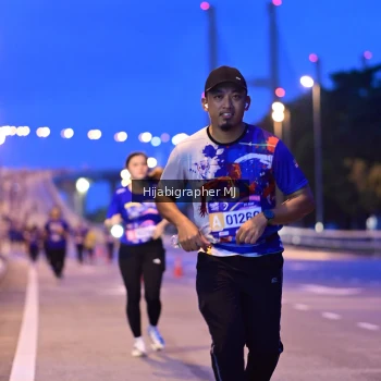 Runner Photo 1730312