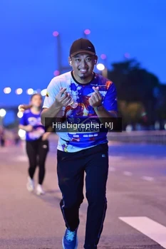 Runner Photo 1730315