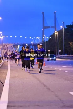 Runner Photo 1730348