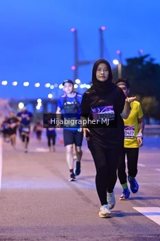 Runner Photo 1730376