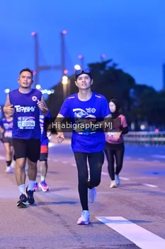 Runner Photo 1730412