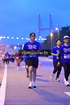 Runner Photo 1730523