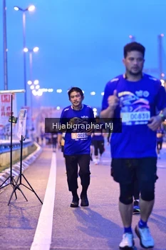 Runner Photo 1730584