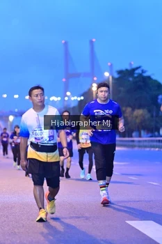 Runner Photo 1730590