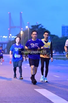 Runner Photo 1730600
