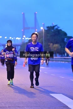 Runner Photo 1730601