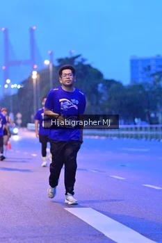 Runner Photo 1730617