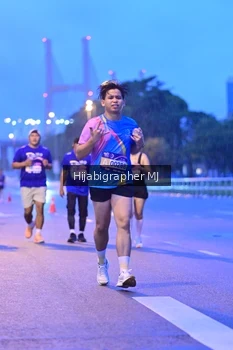 Runner Photo 1730631