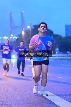 Runner Photo 1730635