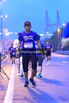 Runner Photo 1730656