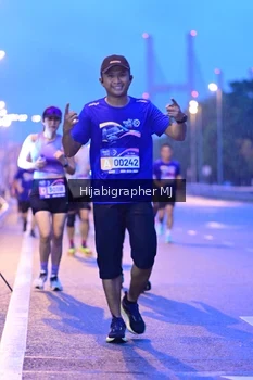 Runner Photo 1730658