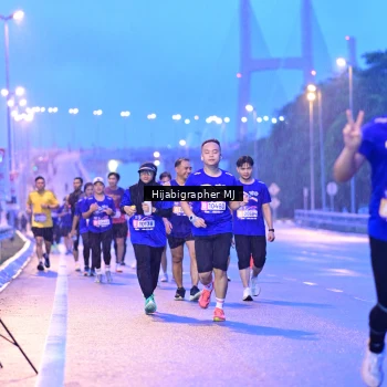 Runner Photo 1730730