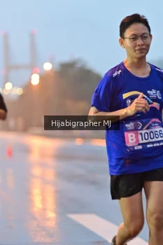 Runner Photo 1730854