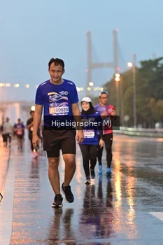 Runner Photo 1731297