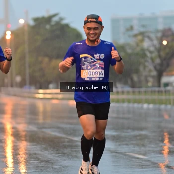Runner Photo 1731484