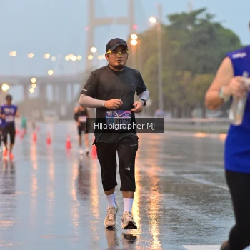 Runner Photo 1731573
