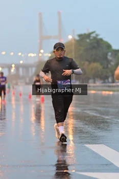 Runner Photo 1731575