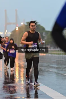 Runner Photo 1731636