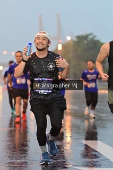 Runner Photo 1731640