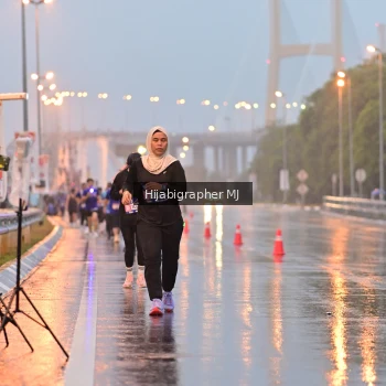 Runner Photo 1731699