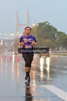 Runner Photo 1731721
