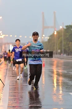 Runner Photo 1731733