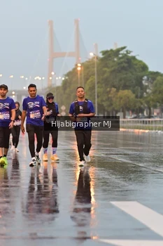 Runner Photo 1731783