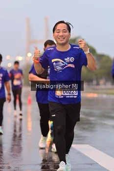 Runner Photo 1731833